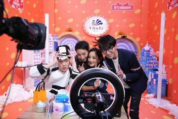 換個(gè)賽道求發(fā)展：去線上，去直播（上篇）