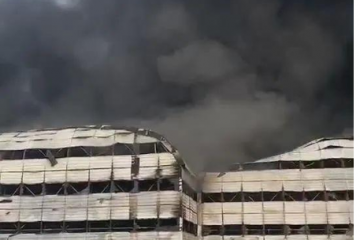 突發(fā)！鄭州中牟一物流園區(qū)著大火，大量TCL電器被燒毀