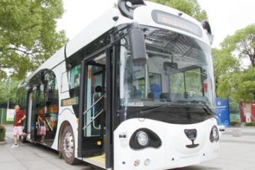 智能駕駛“開”到哪兒了？規(guī)?；瘧?yīng)用仍很遙遠(yuǎn)