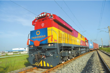 “中歐班列發(fā)揮了不可替代的重要作用”