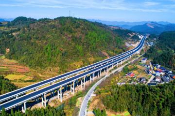 兩會看物流｜沈南鵬兩會首提物流，