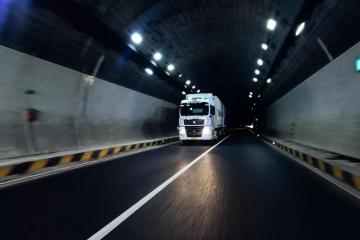 自動駕駛應當頂天立地，問心無愧