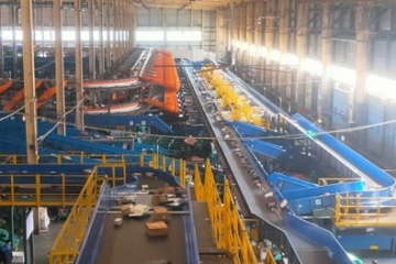 江西快遞企業(yè)掀起“發(fā)貨大戰(zhàn)” 南昌投入使用數(shù)百萬(wàn)個(gè)“循環(huán)箱”