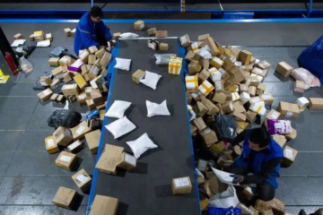 快遞14年實現(xiàn)近84倍規(guī)模擴(kuò)張，監(jiān)管首提反對行業(yè)“內(nèi)卷”