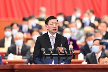 關(guān)于雙碳落地和東西部協(xié)調(diào)發(fā)展，委員這樣說