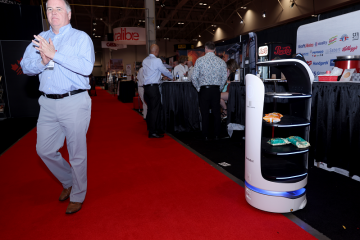 ?高效率低成本 零售巨頭激情擁抱機器人