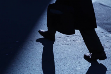 比阿里還值錢的妖股，藏著一個(gè)驚人的關(guān)系網(wǎng)