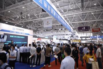 12萬+工業(yè)制造人「2022年終聚會」，終于輪到DMP來定義