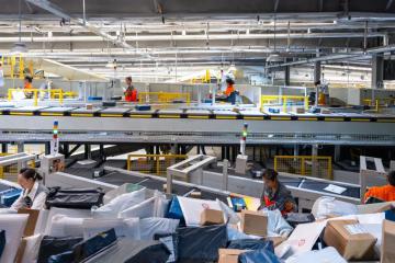 申通新洛陽轉(zhuǎn)運(yùn)中心正式投入使用