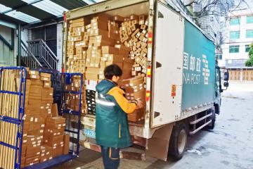 日均發(fā)貨1.2萬件！衛(wèi)浴產(chǎn)品搭上“郵政快車”