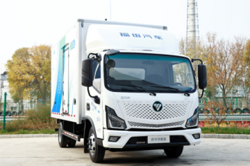 純電輕卡玩轉(zhuǎn)跨城運(yùn)輸 歐馬可智藍(lán)ES1·120新智版駕到