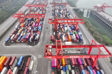 重慶果園港國(guó)家物流樞紐貨物吞吐量超2600萬(wàn)噸