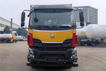 15方大容量 一車多用，乘龍M3清洗吸污車高效全能效率翻倍