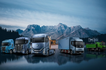 福田五月戰(zhàn)表：電戟摧城千百仞，鐵騎踏陣甲光寒