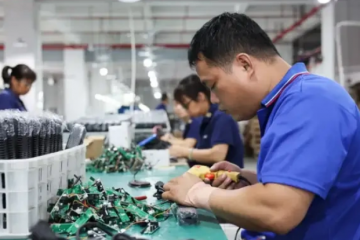 當(dāng)電商都在跨界，拼多多為何選擇“西進(jìn)”？