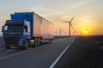 貨車超載“全民共謀”，為何屢禁不止？！