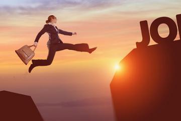 從“跟老外送快遞”談起：中國企業(yè)出海做最后一公里的挑戰(zhàn)與機(jī)遇在哪里？