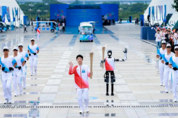 全球首個(gè)！機(jī)器人火炬手“夸父”有哪些亮點(diǎn)？