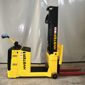 平衡重式堆垛機(jī) 上海 海斯特 叉車