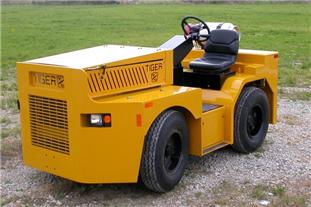 美國(guó)Taylor-Dunn TC-100 / 120牽引車