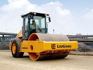 CLG620A-機械式振動壓路機