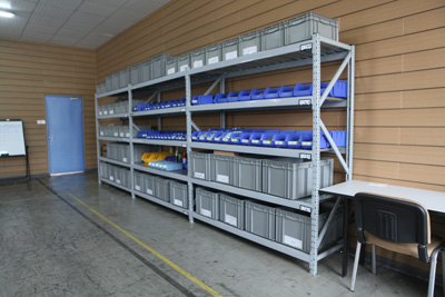 世倉中型貨架 人工存取貨架 