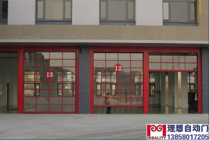 消防隊(duì)車庫門，工業(yè)透視門