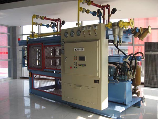 發(fā)泡塑料成型機(jī)械