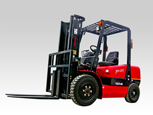 3噸內(nèi)燃柴油平衡重叉車 YCC30C/YCC30CD 