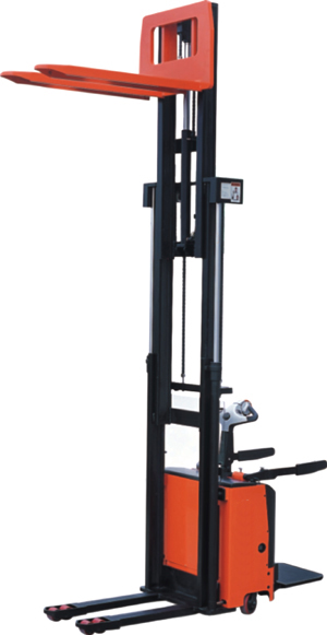 CL15系列全電動(dòng)堆高車