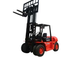 F系列8.0-10噸液力內(nèi)燃平衡重式叉車