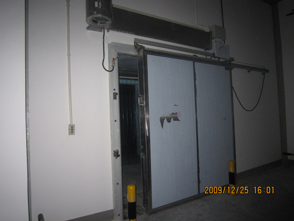 電動平移冷庫門