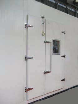 手動(dòng)平開(kāi)門(mén)冷庫(kù)門(mén)