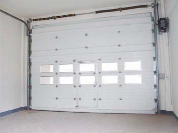 工業(yè)滑升門(mén)