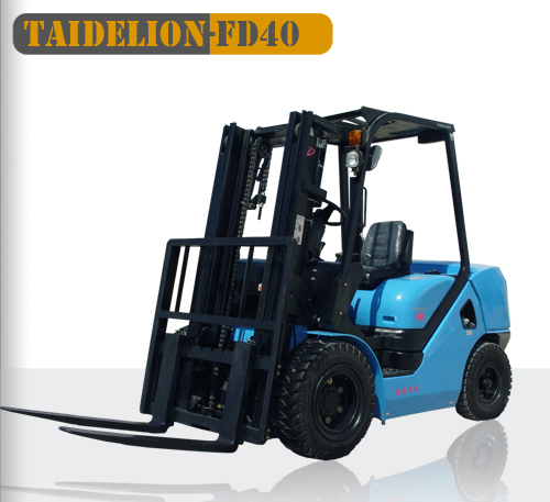 內(nèi)燃平衡重式叉車(FD40D)