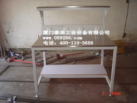 不銹鋼工作臺(tái)
