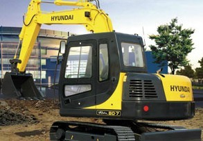 R80-7 履帶式挖掘機(jī)