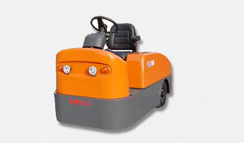 QYD4S-A1型4t三支點(diǎn)電動(dòng)牽引車(chē)