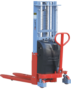 半電動堆高車?。停有? width=