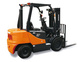 煙臺(tái)斗山D20Se,D25Se,D30Se內(nèi)燃平衡重叉車