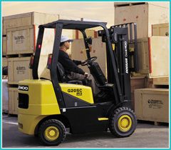 韓國斗山1.5噸內(nèi)燃汽油平衡重叉車