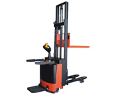 CLD10全電動堆高車