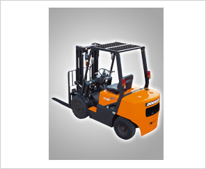 斗山內(nèi)燃柴油平衡重叉車D30F(M)