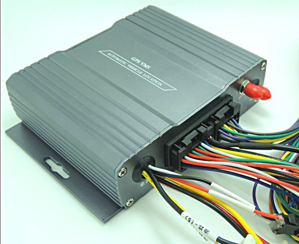 北斗車(chē)載定位   GPS車(chē)載定位 行駛記錄儀  CAN總線