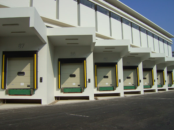  東莞 達(dá)成  裝卸貨平臺(tái) 