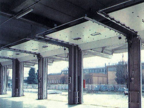 工業(yè)滑升門 東莞 達(dá)成 