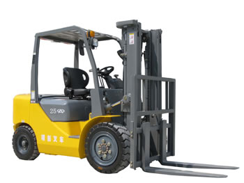 2.5T平衡重式內(nèi)燃叉車