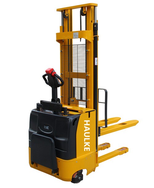 全電動(dòng)堆高車