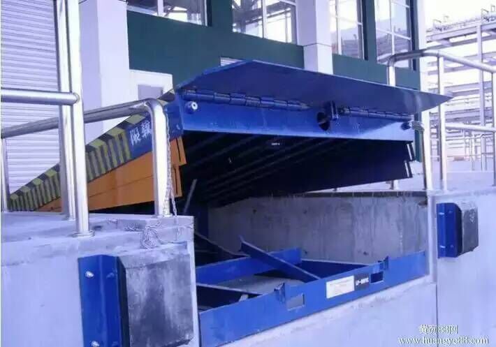 供應(yīng)物流碼頭裝卸車登車橋 固定式登車橋