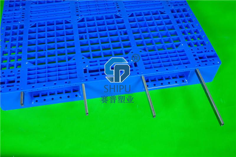 生產(chǎn)廠家供應直銷1210川字叉車網(wǎng)格塑料托盤